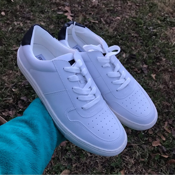 STEVE MADDEN MENS COURTS WHITE SNEAKERS - Picture 11 of 17